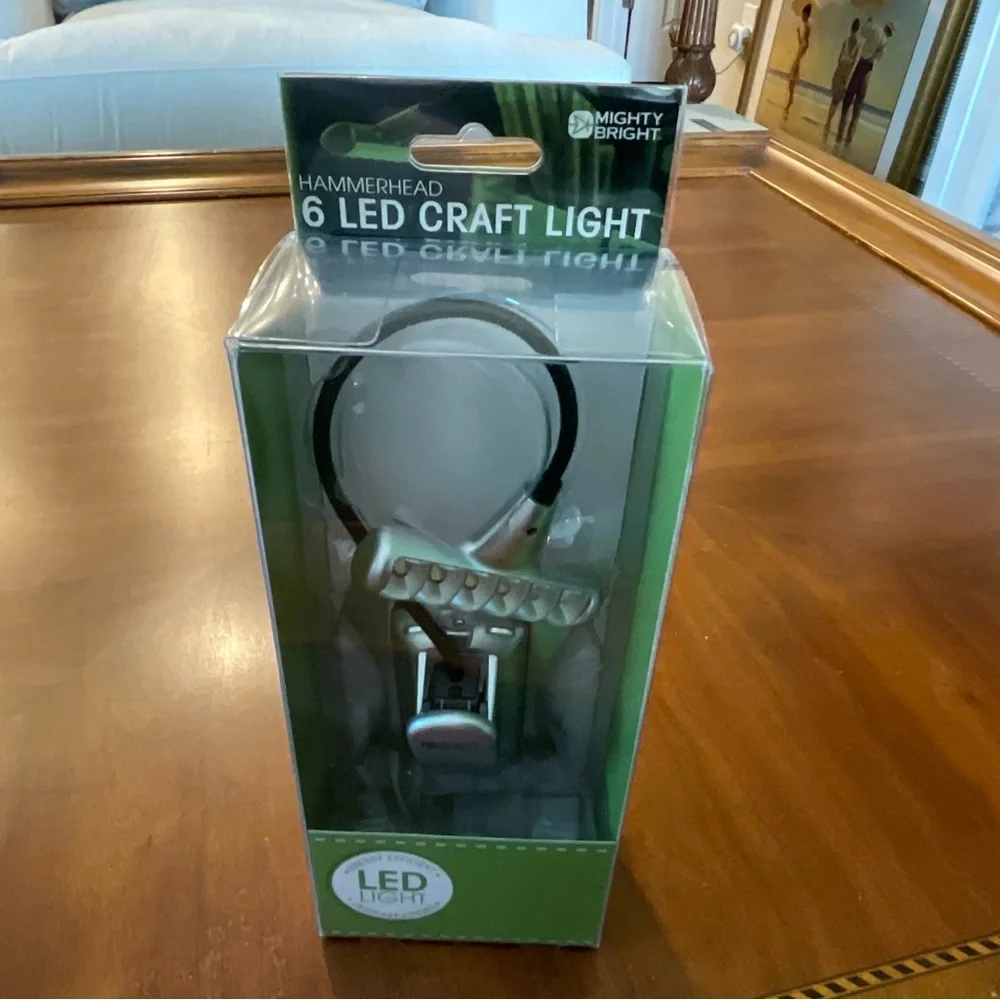 Hammerhead 6 LED Craft Light - White and Green